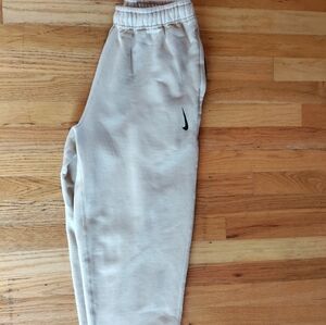 Like new billie Eilish mushroom tan Nike sweatpants